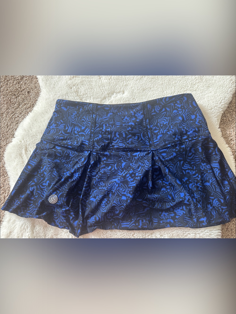 lululemon athletica 2017 rare SeaWheeze pattern size 8
